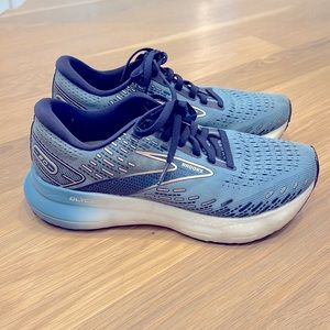 Women’s Brooks Glycerin running shoes size 7